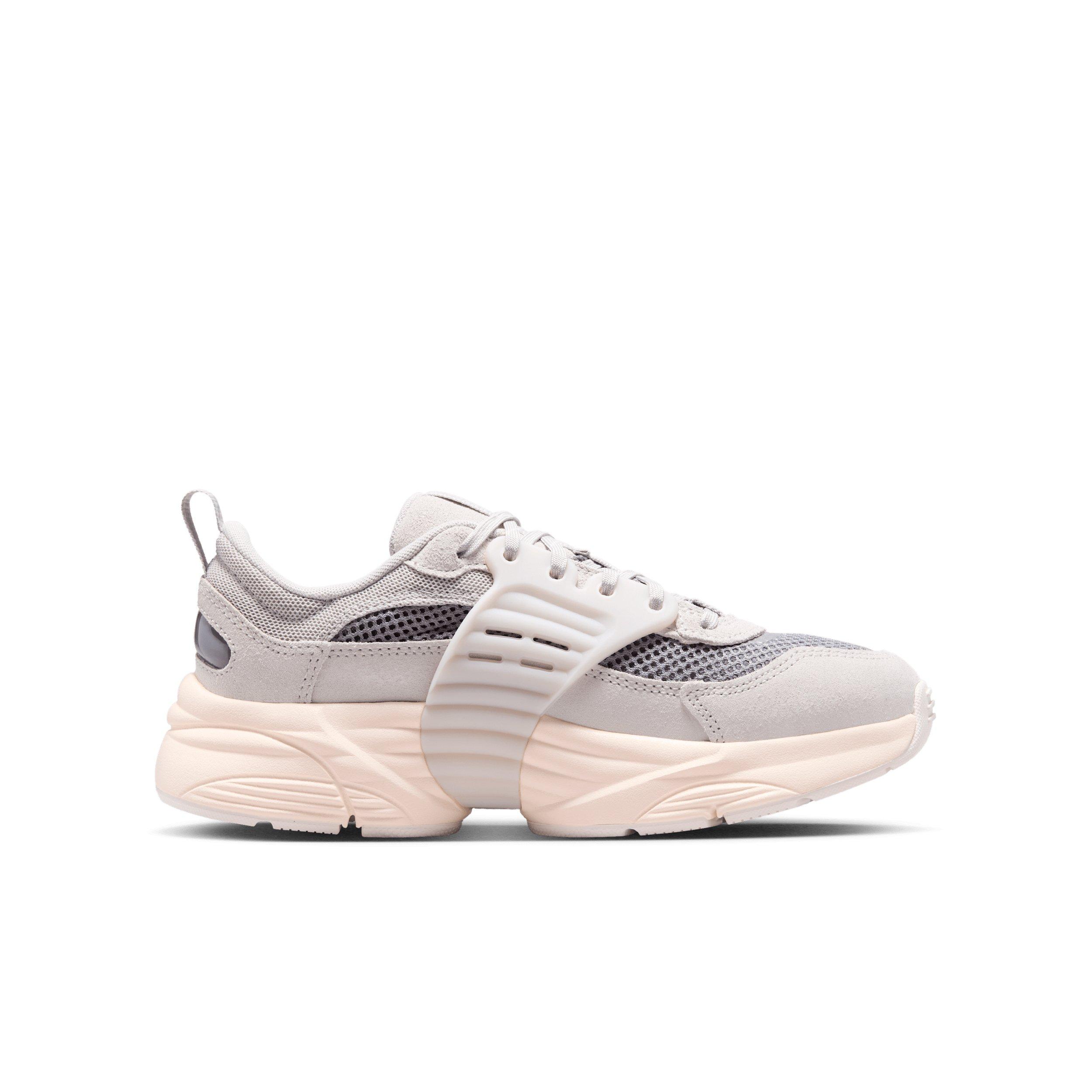 Jordan Trunner O/S "Light Iron Ore/Smoke Grey/Chalk/Legend Medium Brown" Grade School Boys' Shoe - LT IRON/GREY/CHALK/MD BROWN